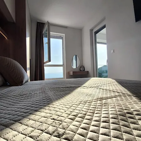 Adriatic Pearl Daire